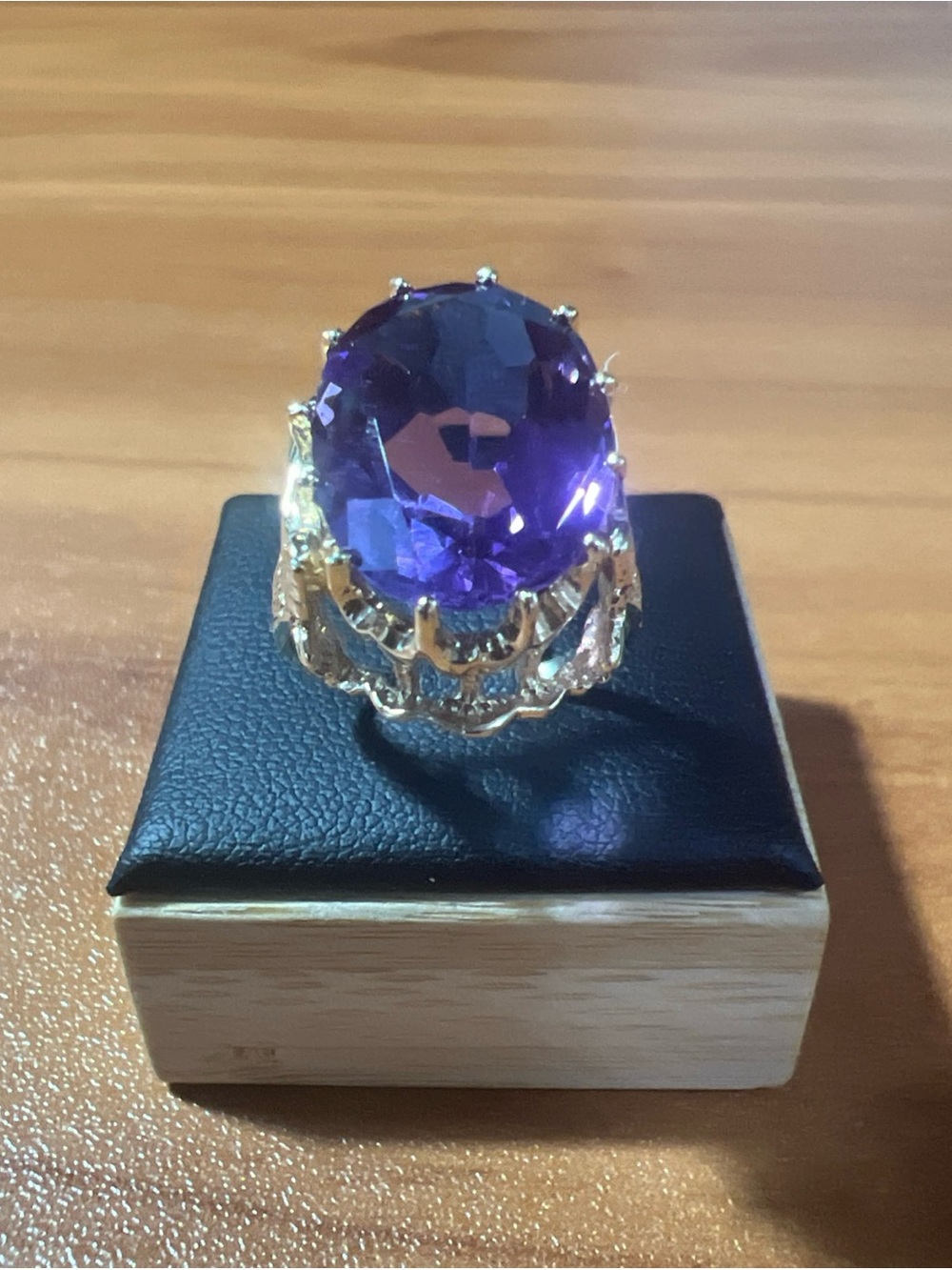 Vintage 14kt Yellow Gold Egyptian Revival Sphinx Motif Large Amethyst Ring Sz 7